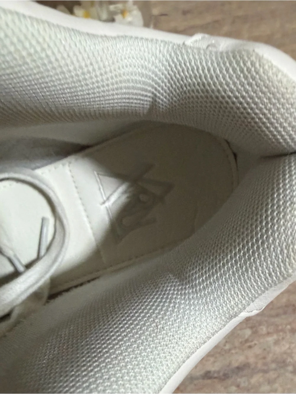 YRU QLOUD QOZMO White Platform Sneakers with Ivory Flowers inside the clear sole